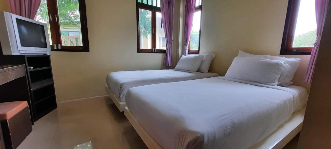 Baan Talay See Cream Resort Samut Songkhram Extérieur photo