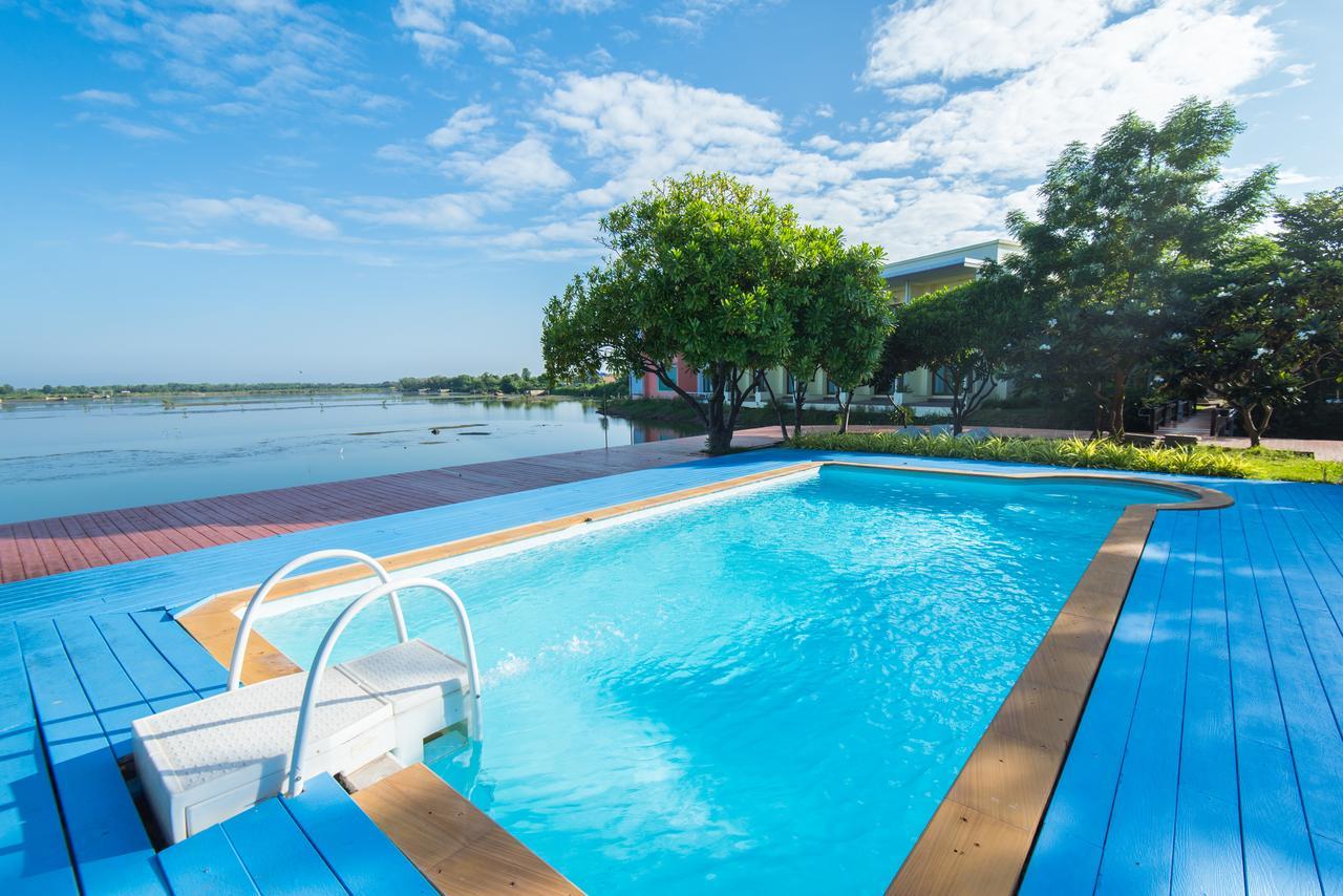 Baan Talay See Cream Resort Samut Songkhram Extérieur photo