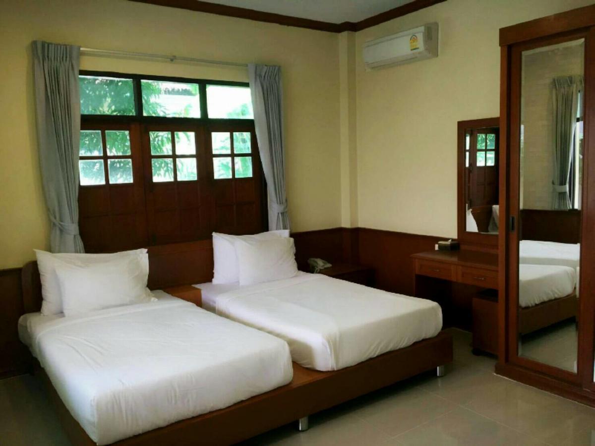 Baan Talay See Cream Resort Samut Songkhram Extérieur photo