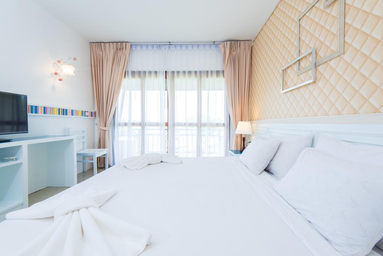 Baan Talay See Cream Resort Samut Songkhram Extérieur photo